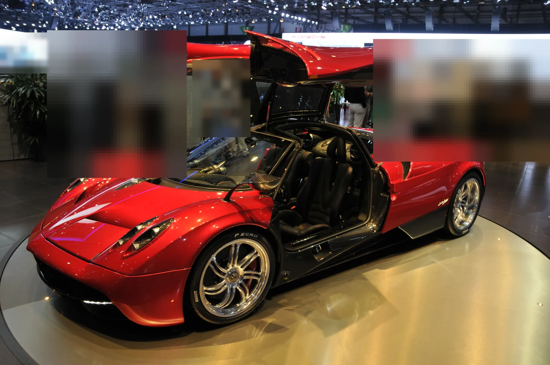 باغاني Huayra · صورة 1 من 1