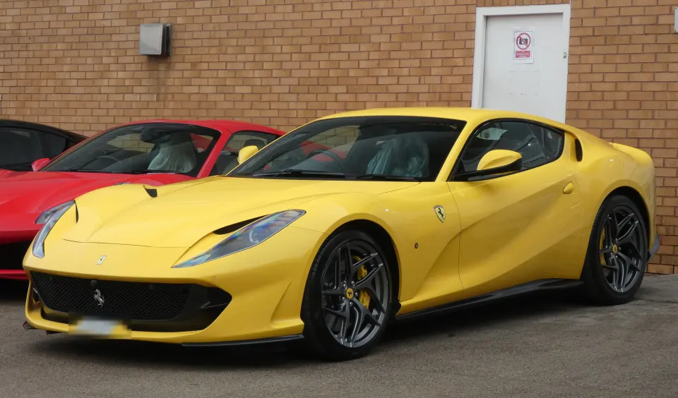 فيراري 812 Superfast — نشرها @qatarsupercarspage