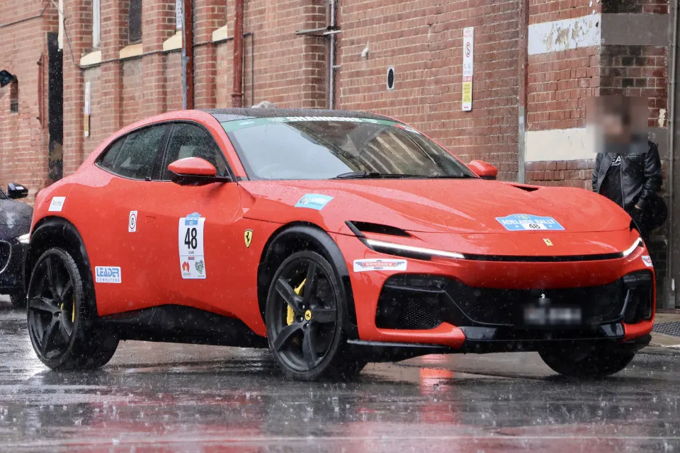 فيراري Purosangue — نشرها @qatarsupercarspage